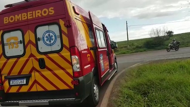 Bombeiros atendem vítima de acidente na rodovia PRc-467