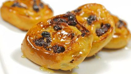 طريقة عمل حلى الزبيب