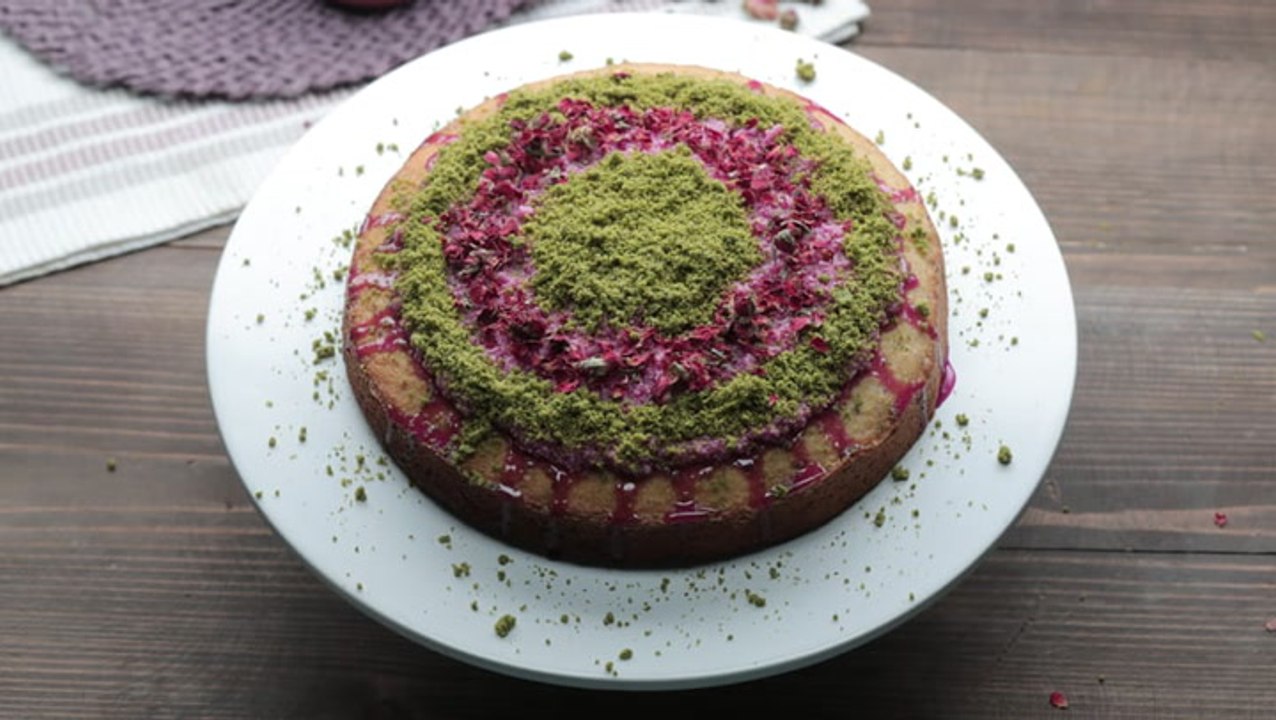 كيك الفستق الحلبي