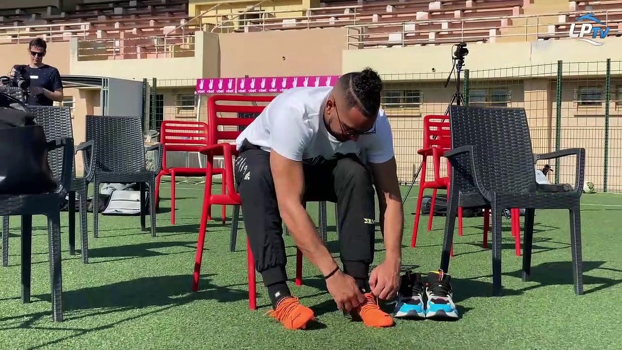 Payet a un secret pour travailler ses coups francs !