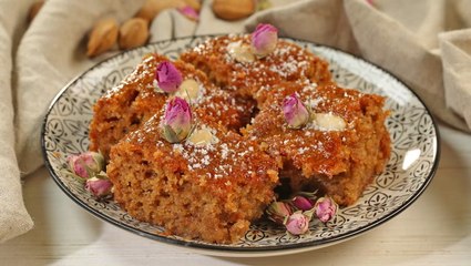 طريقة عمل بسبوسة بالتمر