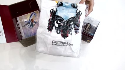 Unwootboxing Heroine