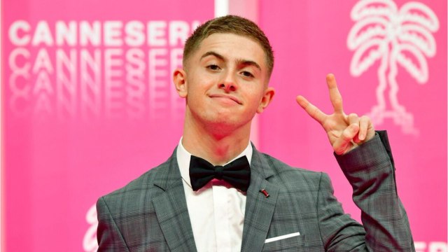 VOICI : Michou : la galère à laquelle il doit faire face après ses vacances ensoleillées