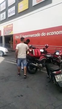 Entregadores barram a retirada de pedidos em dia de protestos por BH