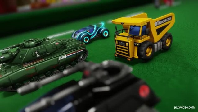 Micro Machines World Series - Panthaa et Anagund s'affrontent