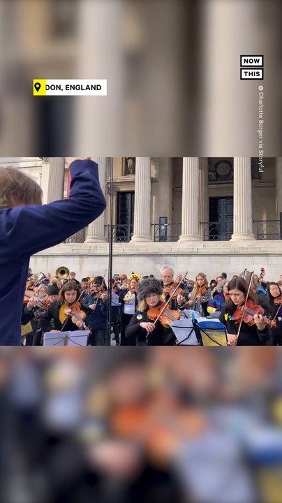 Musicians in London Play Ukrainian National Anthem