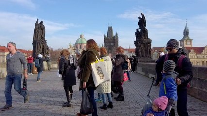 A Guide To Navigating the Stars Without a Smartphone