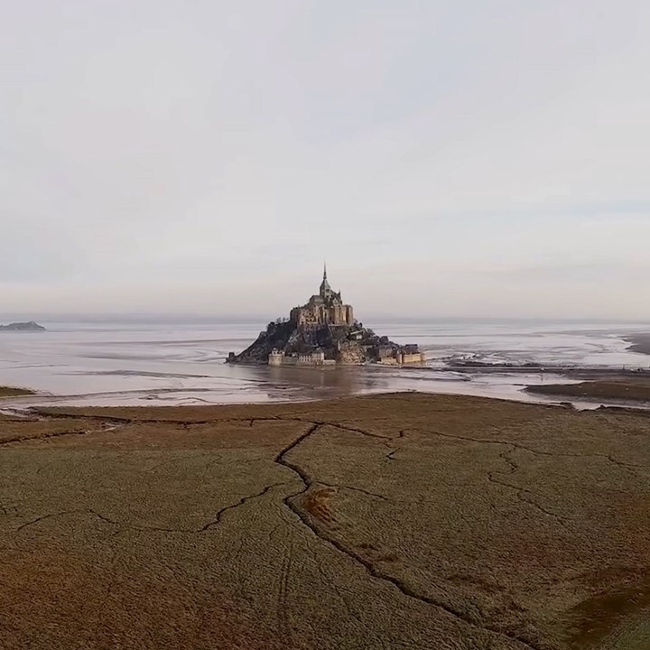 Thrillist Explorers Mont Saint Michel Tide Changing video Dailymotion