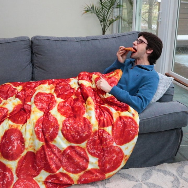 Thrillist Explorers Pizza Hut Weighted Blanket video Dailymotion