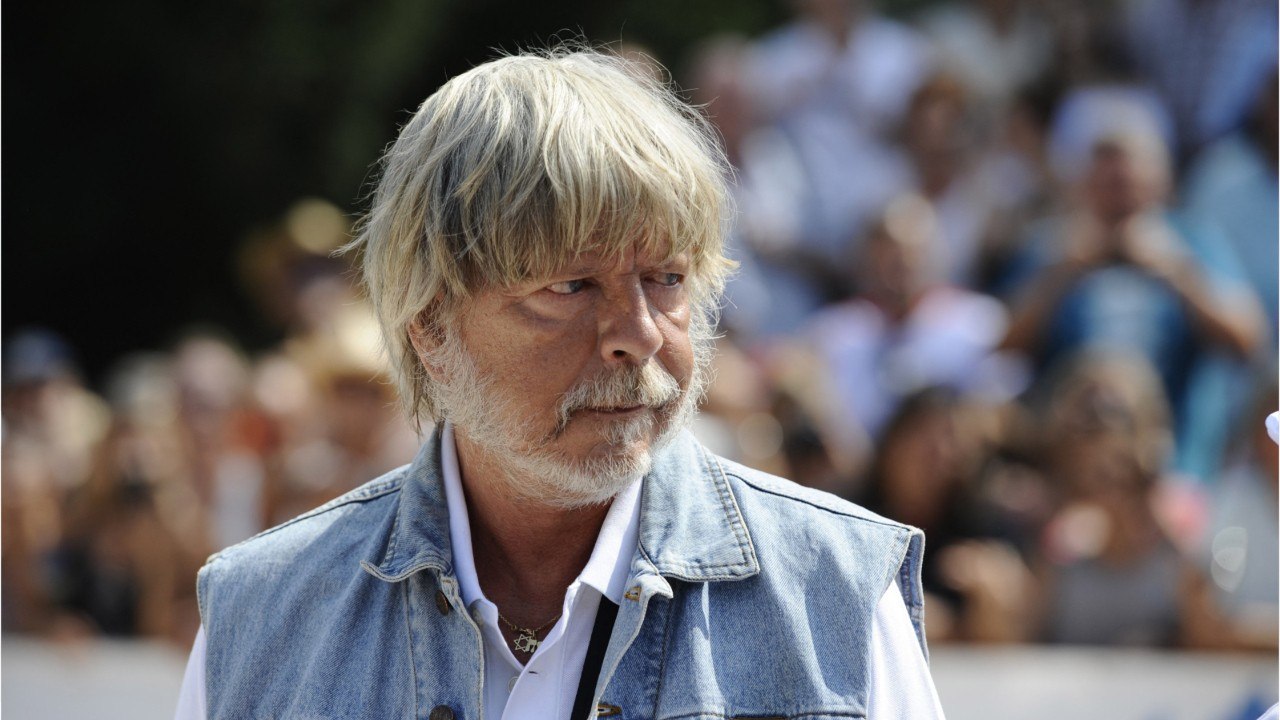 GALA VIDEO - Renaud “bouleversé” par la mort d’Yvan Colonna : “J’ai pleuré”