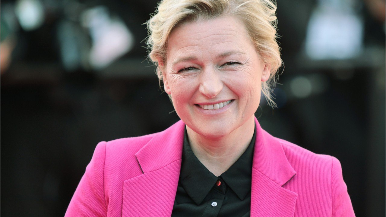 FEMME ACTUELLE - Anne-Elisabeth Lemoine : la raison de son absence dans "C à Vous" révélée