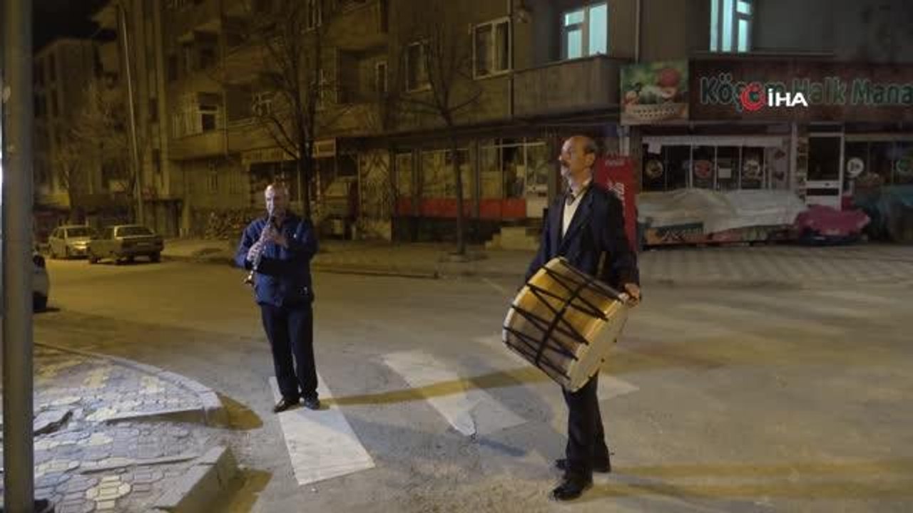Elazığlılar ilk sahura davul ve klarnet sesiyle...