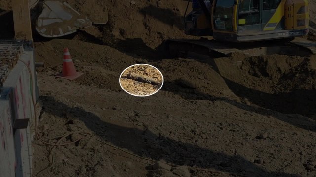 아파트 공사 현장에서 포탄 추정 물체 발견...군 인계 / YTN