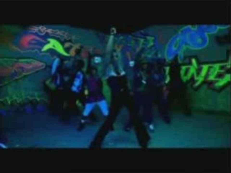 Britney Spears Remix "Lost in the Zone" clip