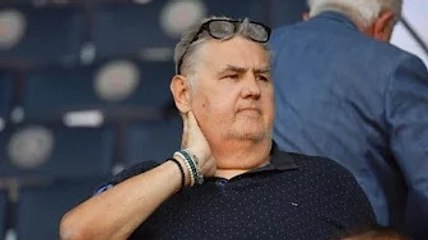 Le coup de gueule de Pierre Ménès sur la situation de Kylian Mbappé : "Tous ces cons ne le méritent