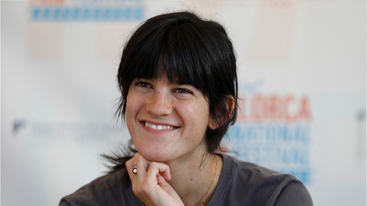 GALA VIDEO - Suzanne Lindon suivie par un psy depuis ses 4 ans : ses confidences bouleversantes