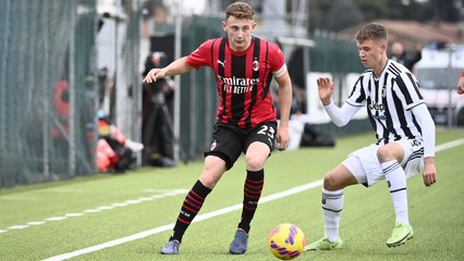 Télécharger la video: Juventus-Milan, Primavera 1 2021/22: la partita