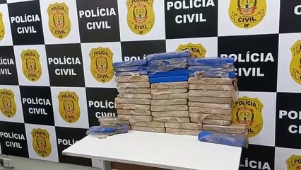Foram apreendidos 50 kg de maconha na BR-050, neste sábado