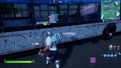 下载视频: Fortnite, Chapitre 2, saison 4 : Collecter des matériaux sur des bus et des camping-cars dans des lieux natifs de Fortnite (défis exp à gogo, semaine 4)