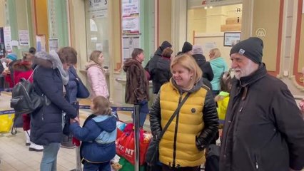 Rusya'nın Ukrayna'ya saldırılarının ardından siviller Polonya'ya gelmeye devam ediyor