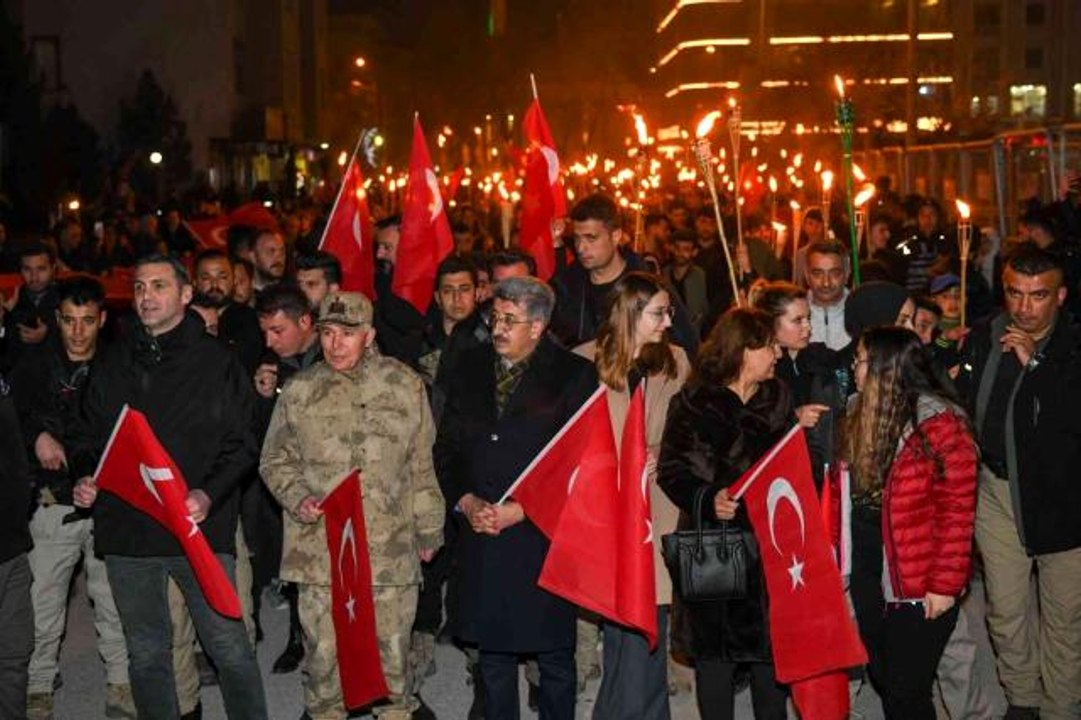 Van'da 'fener alayı' coşkusu