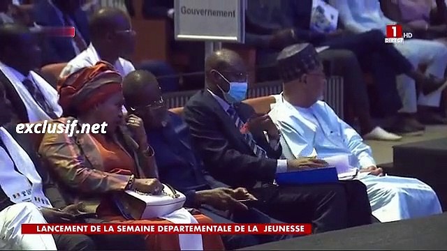 Macky critique la langue française : Elle ne doit pas étre la seule source de réussite...Le diplôme ne doit pas étre une fin en soi