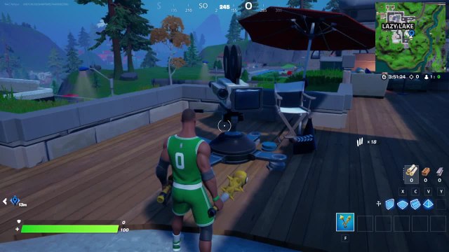 Fortnite, saison 7 : Faire une emote devant une caméra à Believer Beach ou Lazy Lake (défis de la semaine 8)