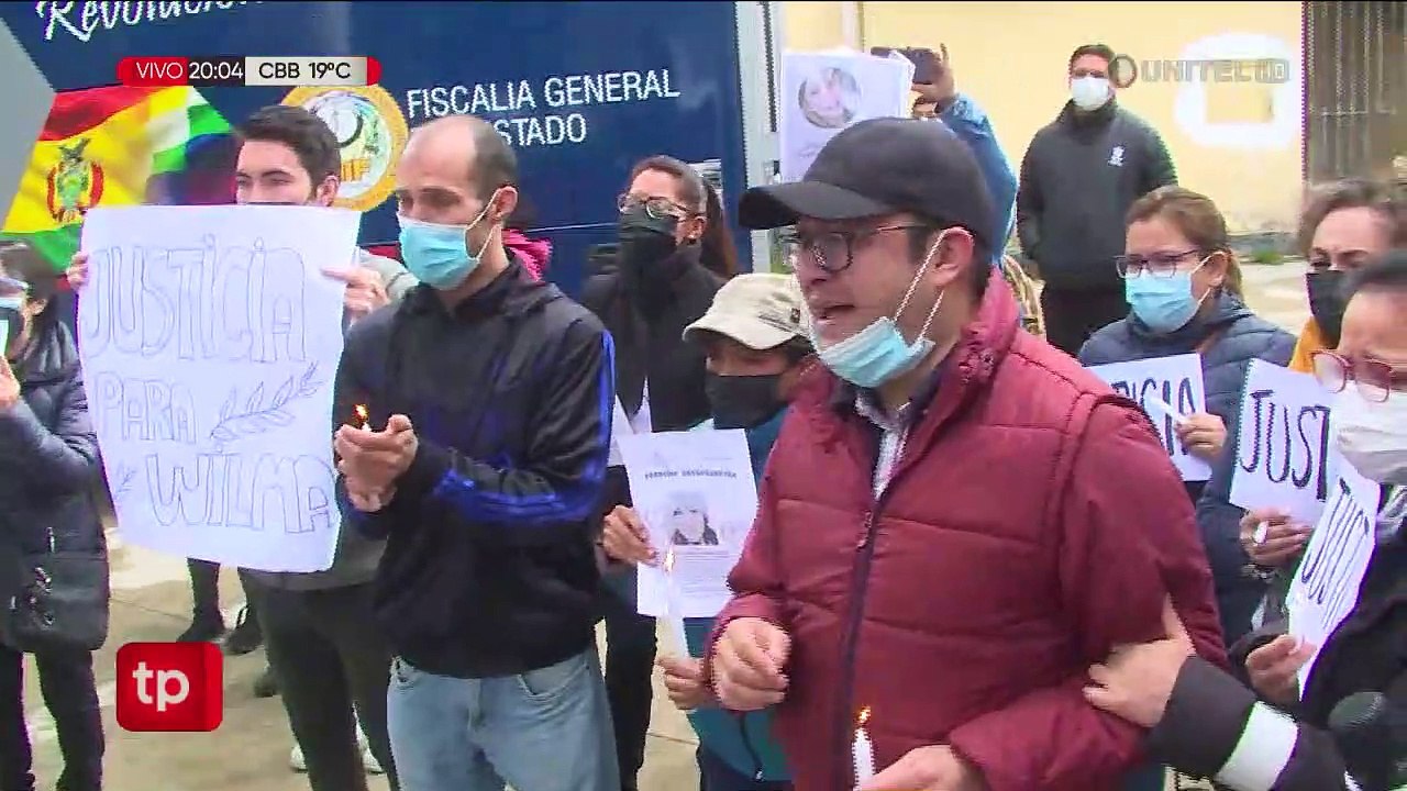 Con un profundo dolor, familiares de Wilma esperaron su cuerpo en la morgue exigiendo justicia