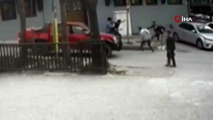 Bursa’da gençlerin bıçaklı kavgası