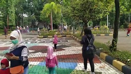 DIARY LETISHA KIRANA - Ceritanya Jogging Jadinya Mainan Sepeda Air [Perahu Bebek] di Danau Sunter