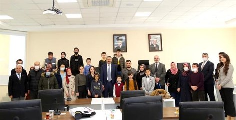 Kütahya'nın 'Kitap kurtları' ödüllendirildi