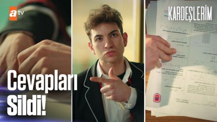 Tolga Doruk'un sınav kağıdını alıp tüm cevapları siliyor - Kardeşlerim 46. Bölüm