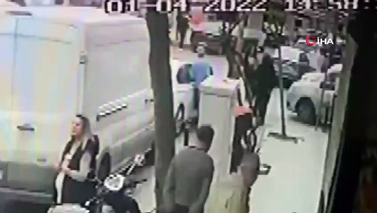 Husumetlisine kurşun yağdırdı