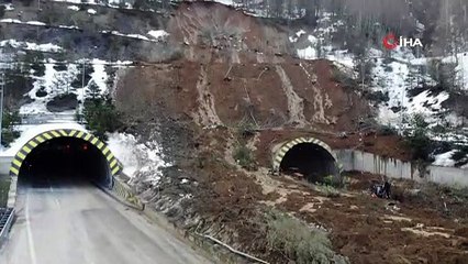 Heyelan sebebiyle kapanan Bolu Dağı Tüneli’nde çalışmalar sürüyor