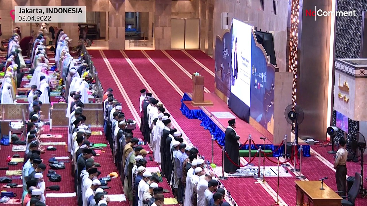 Ramadan in Indonesien: Tausende beten in Dschakarta