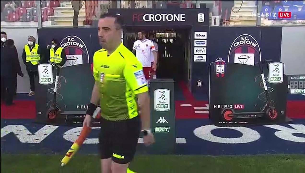Crotone v Perugia