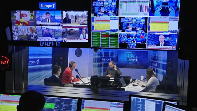 Sarkozy hué, Pécresse plus confiante : ce qu'il faut retenir du meeting de la candidate LR