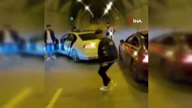 Tüneli trafiğe kapatıp bakın ne yaptılar: Şahıslar ceza yağmuruna tutuldu