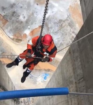 Son dakika haberi | Viyadük inşaatında asansörde mahsur kalan işçileri itfaiye kurtardı