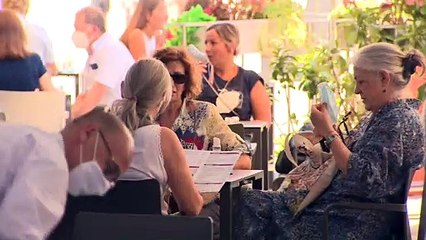 España recupera en febrero el 71% de los turistas prepandemia