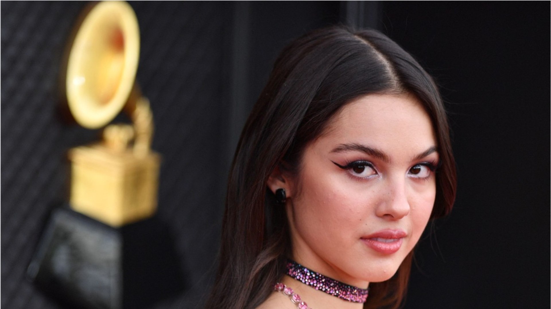 ⁣GALA VIDEO - Olivia Rodrigo: cette rupture amoureuse qui a inspiré la triomphatrice des Grammy Award