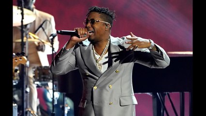 Nas Finally Gets His Flowers and a Standing Ovation With