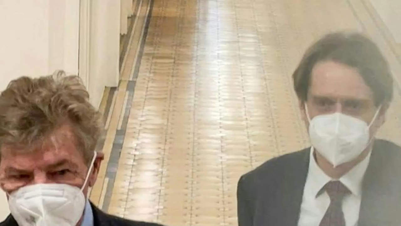 Streit um Marienburg: Ernst August zieht Klage gegen seinen Sohn zurück