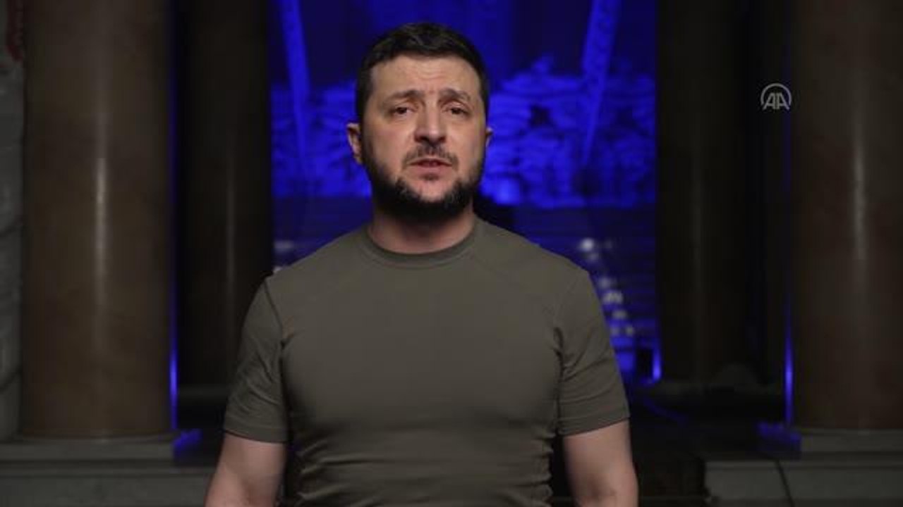 Ukrayna lideri Zelenskiy Grammy Müzik Ödülleri töreninde ülkesi için destek istedi