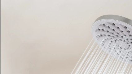 Hygiene: Es gibt einen ekligen Grund, weshalb ihr euren Duschkopf oft reinigen solltet