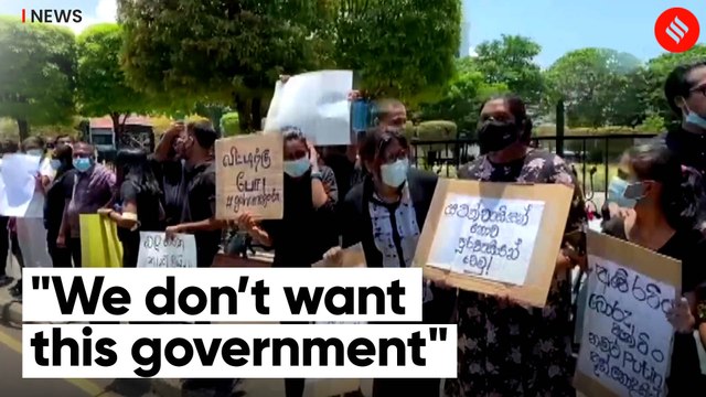 Sri Lankans continue protest, demand resignation of President Rajapaksa