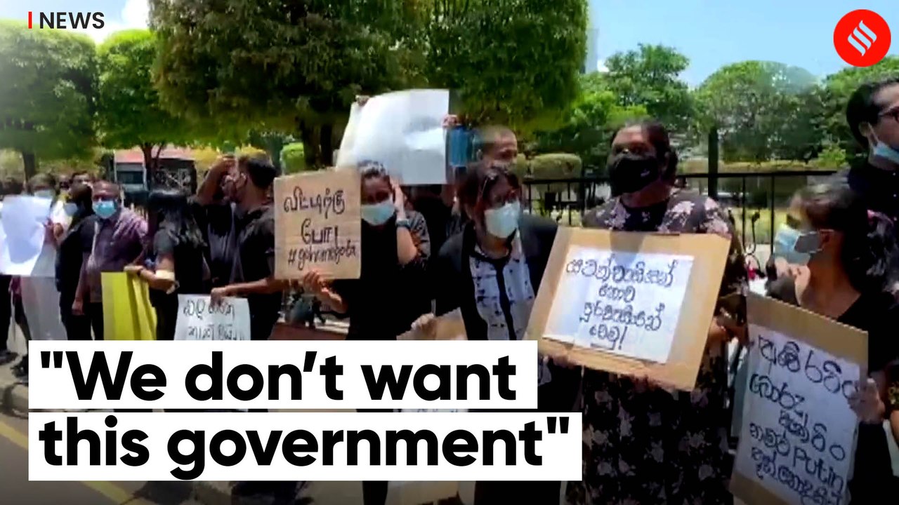 Sri Lankans continue protest, demand resignation of President Rajapaksa