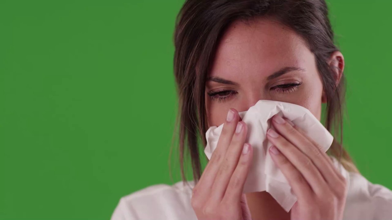 Blutiger Nasenschleim beim Schnäuzen: So vermeidet ihr beschädigte Blutgefäße