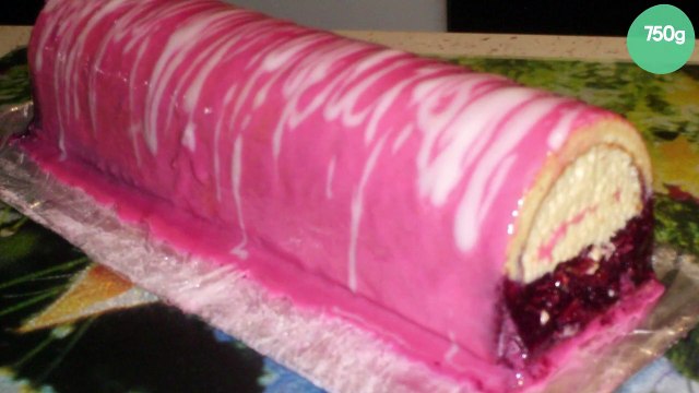 Bûche chocolat blanc et fruits rouges