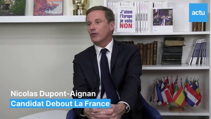 Nicolas Dupont-Aignan - Fausses cartes vitales